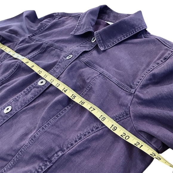 Classic Chico’s Platinum Denim Jacket – Size Large (Chico’s 2) - Picture 5 of 8